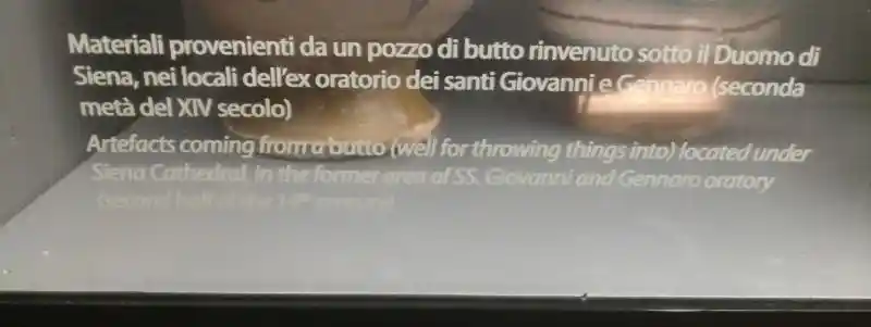 Staurogram on a ceramic vase, Santa Maria della Scala